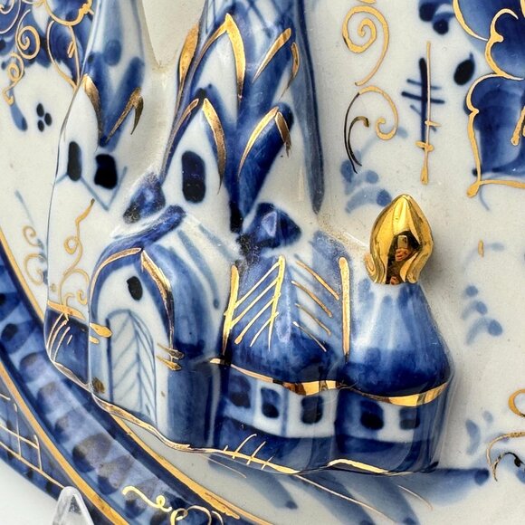 Gzhel Russian Ceramic Wall Plate With 3D Temple Design & Gold Accents Vintage - Picture 5 of 11
